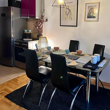 Apartman Glavna *